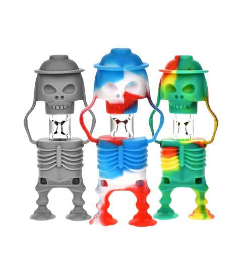 3.5" Skull Silicone and Glass one Hitter - Color May Vary